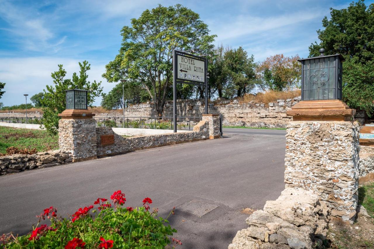 פסטום Hotel Villa Rita מראה חיצוני תמונה