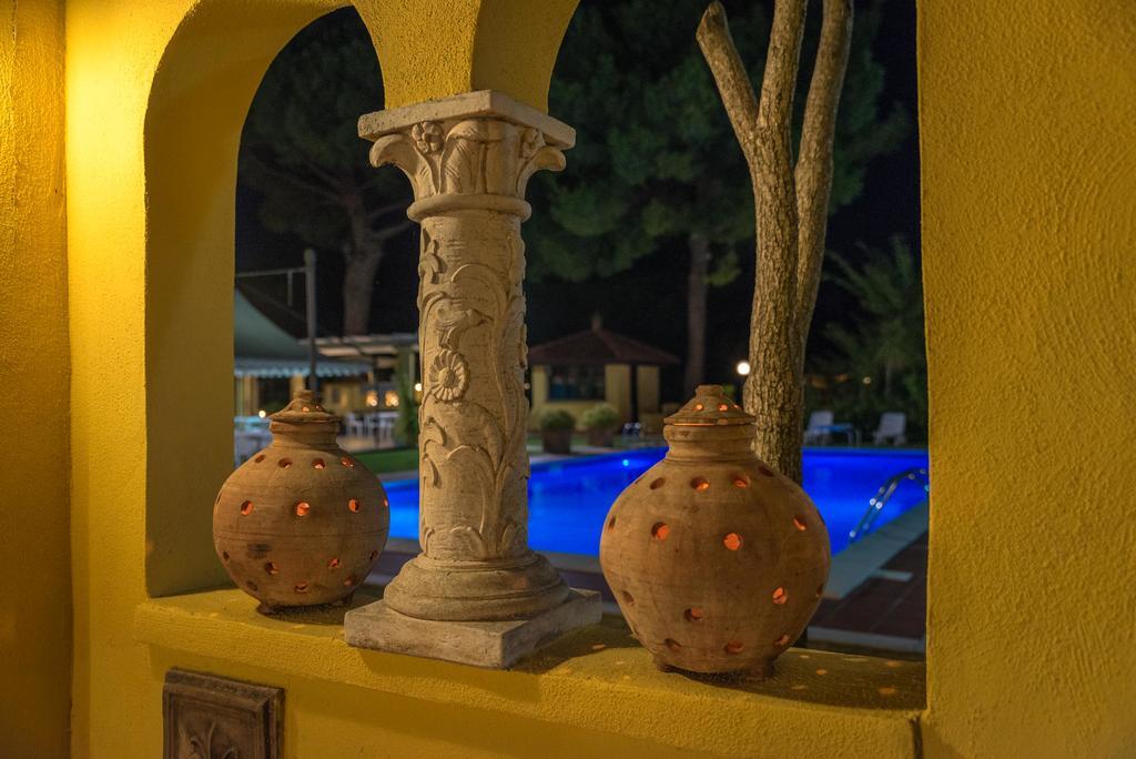 פסטום Hotel Villa Rita מראה חיצוני תמונה