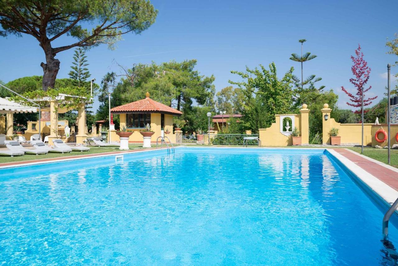 פסטום Hotel Villa Rita מראה חיצוני תמונה