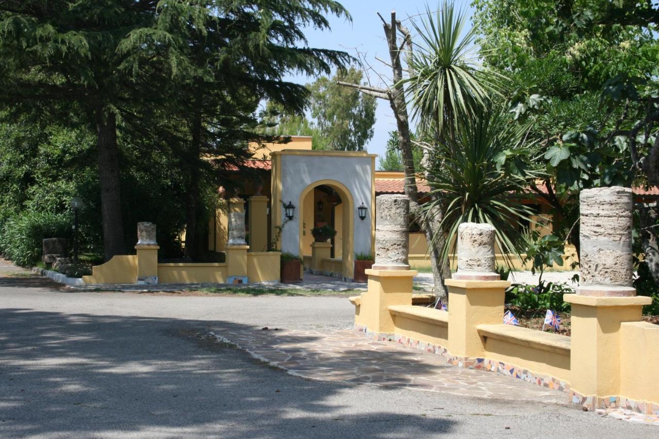 פסטום Hotel Villa Rita מראה חיצוני תמונה